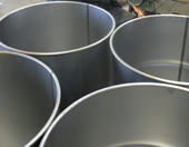 Stahlfaß als Mantel des Grundofen Speichertonne bausatz